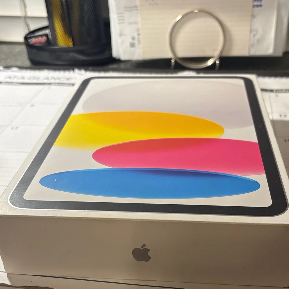 Apple iPad - White with Multicolor Design